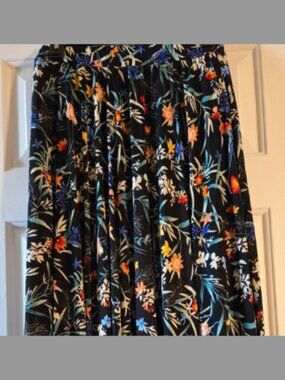 Liz & Lilli Flowered Black Skirt